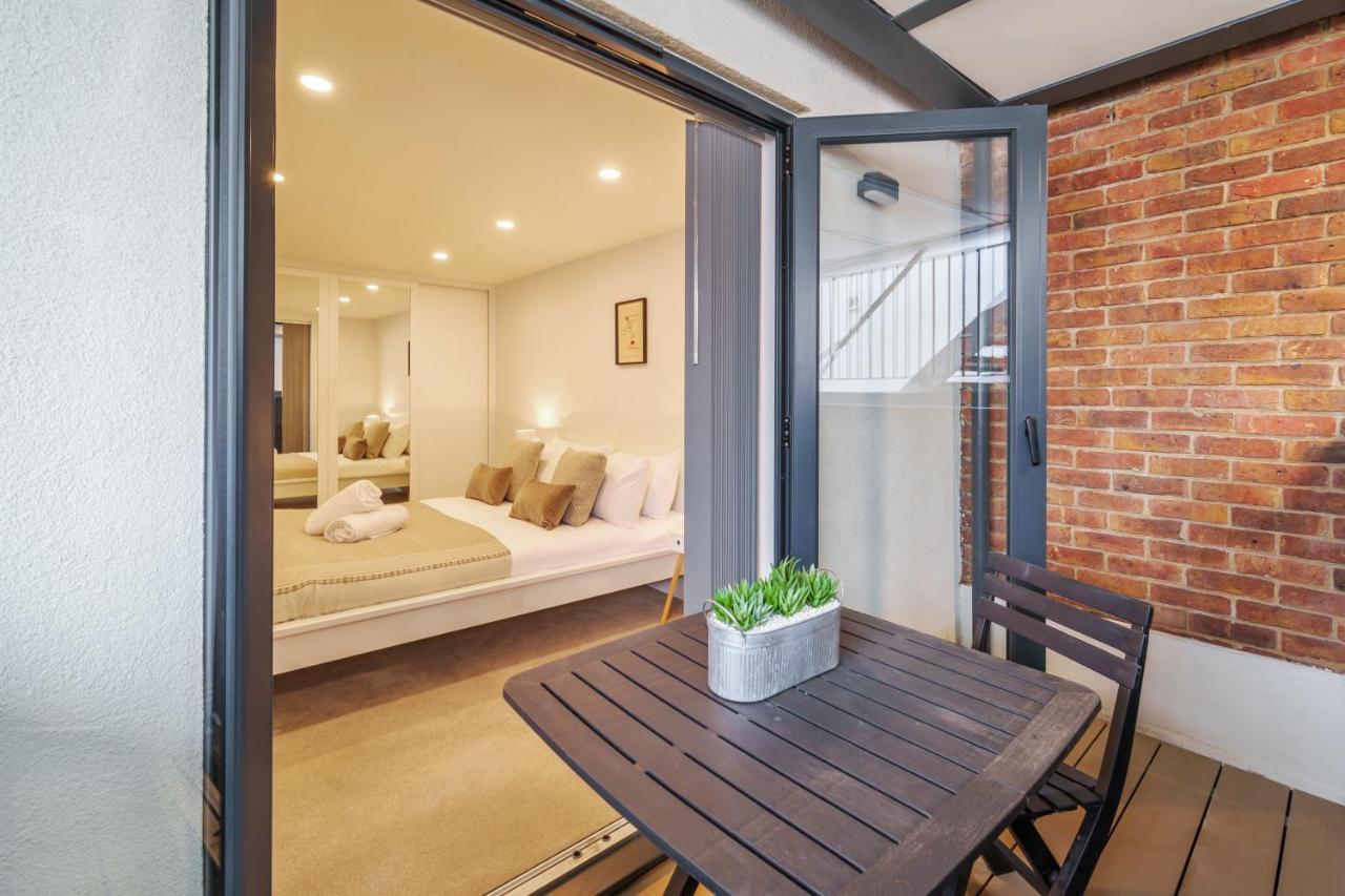Smart Living By Lawsons Apartment Windsor Exterior photo